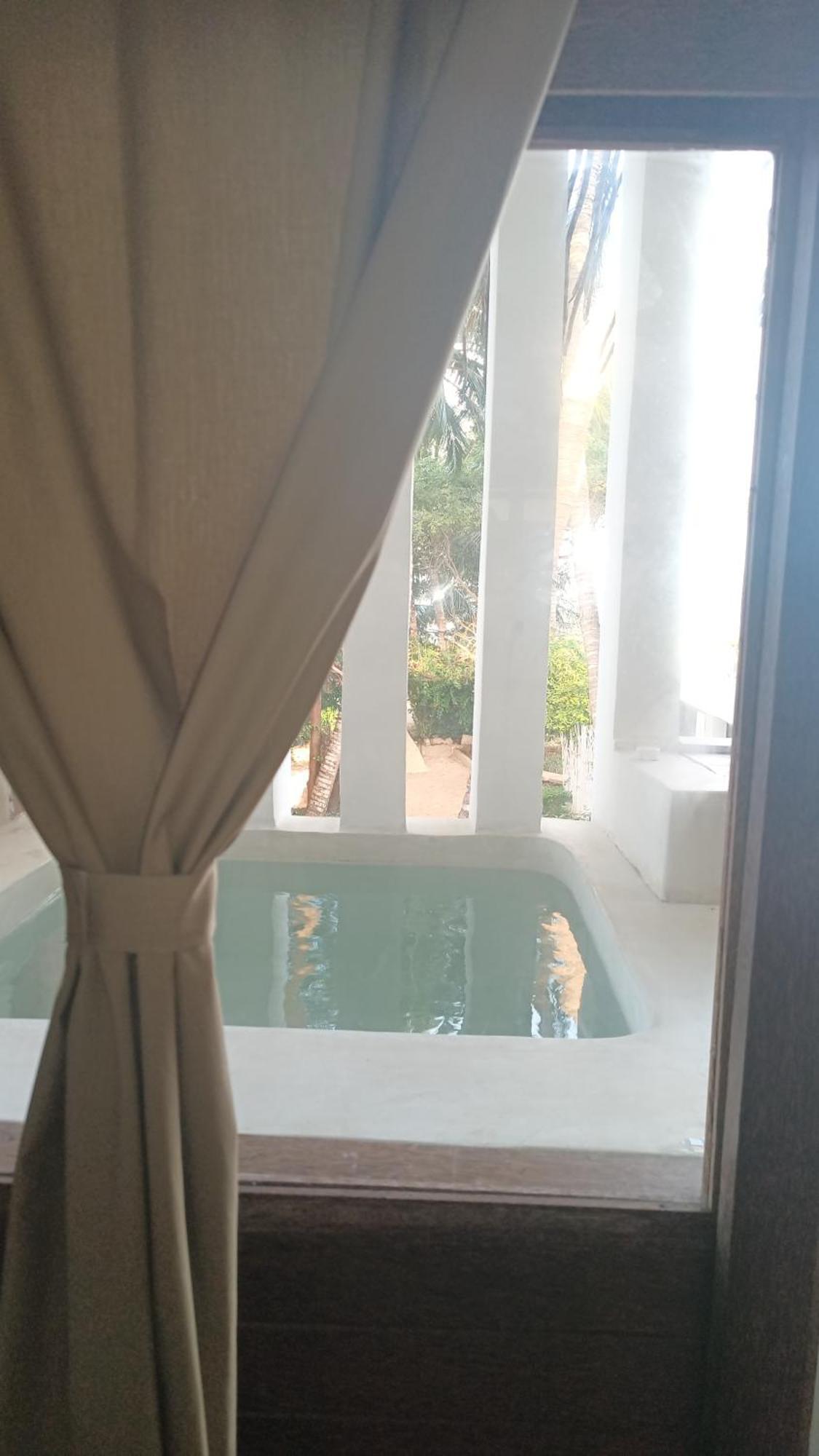 Swahili Palace Zanzibar Пвани Мчангани Екстериор снимка